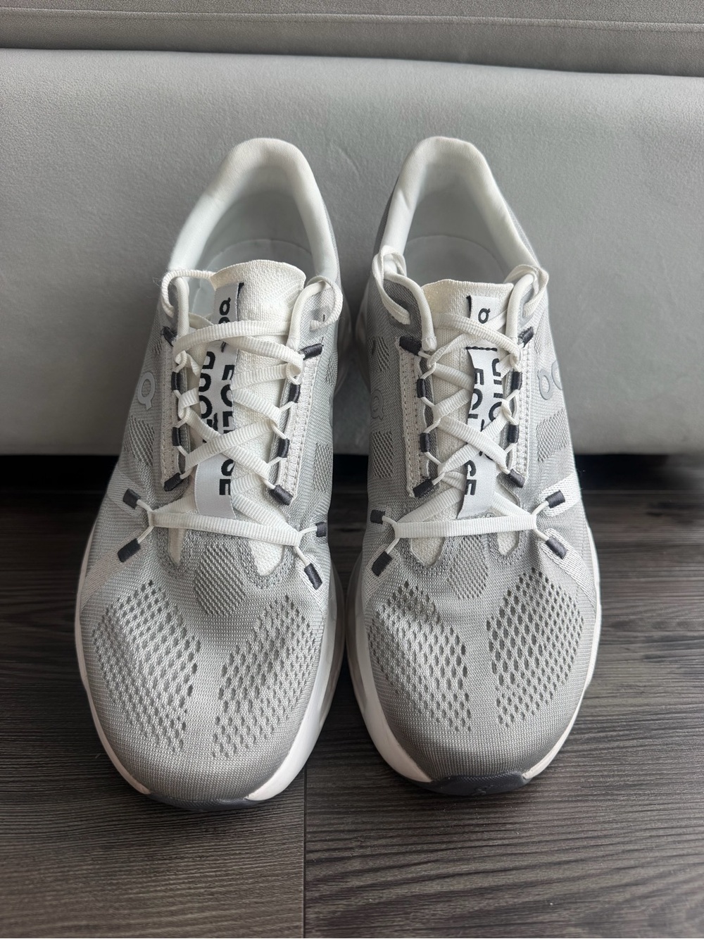On Cloud Eclipse Lightweight Gray Running shoes - Picture 6 of 8
